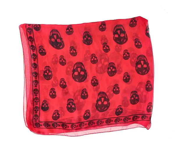 Bufanda de seda roja con estampado de calavera de Alexander McQueen 