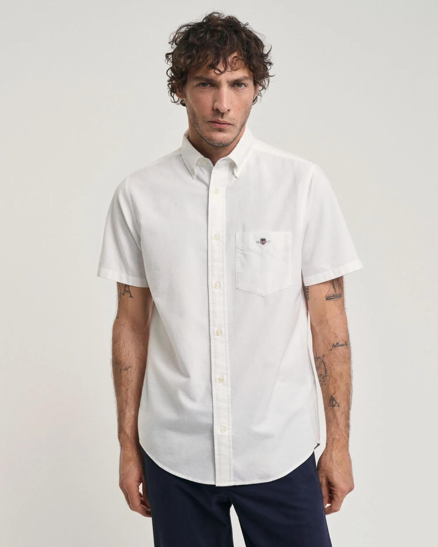 Camisa Oxford de manga corta Seasonal Essential Regular Fit Archive Shield