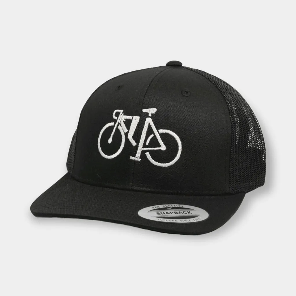 Chela Clo – Gorra Trucker black white