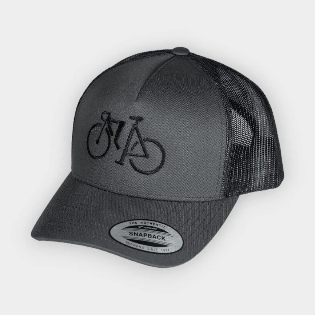 Chela Clo – Gorra Trucker dark grey