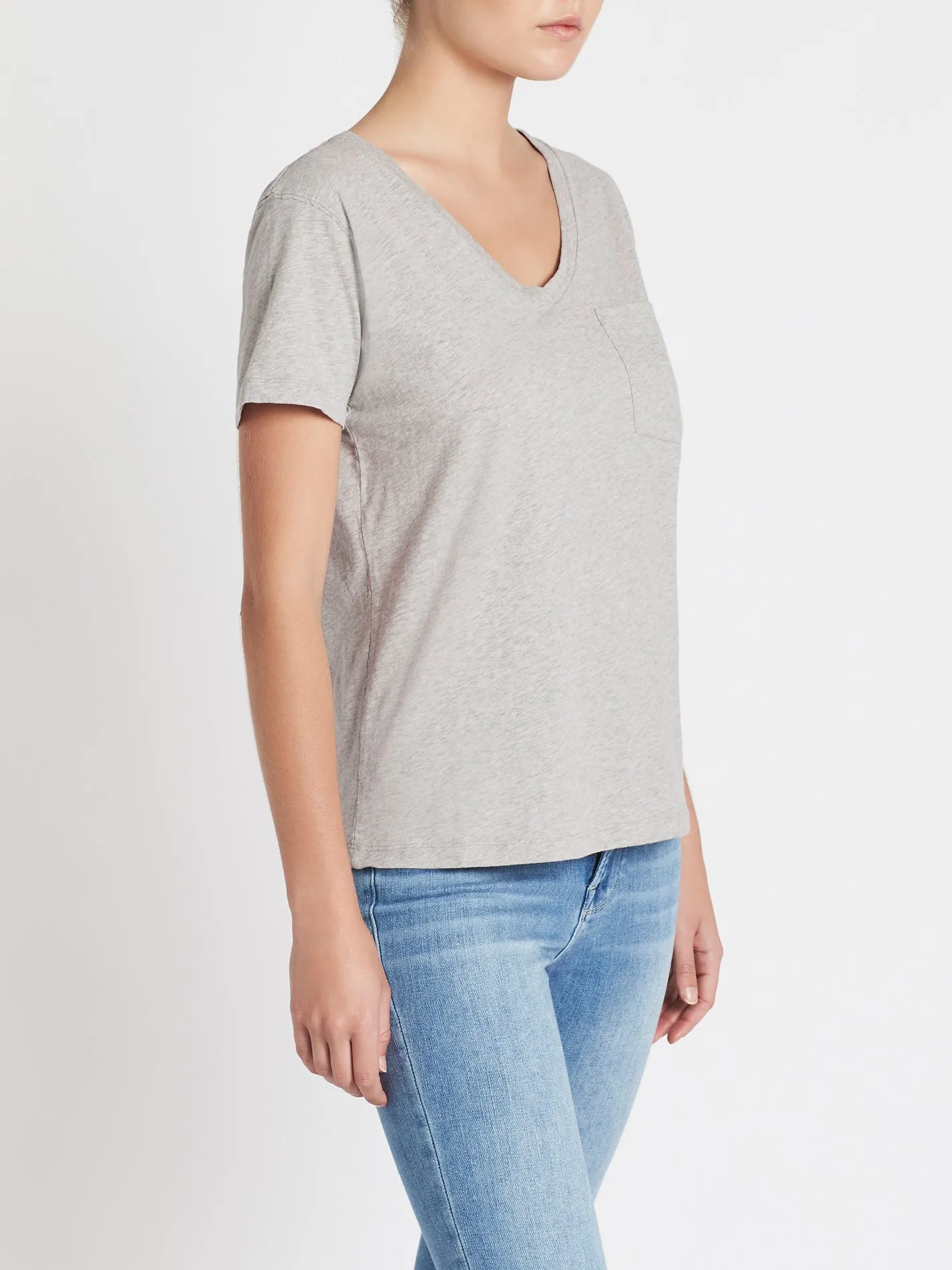 Gamipy V Neck Tee