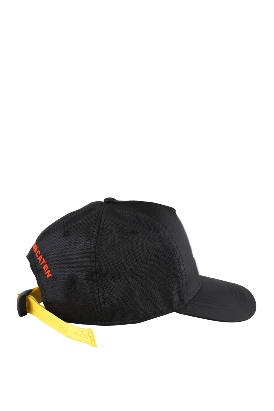 Gorra negra regulable con cinta amarilla y parche 