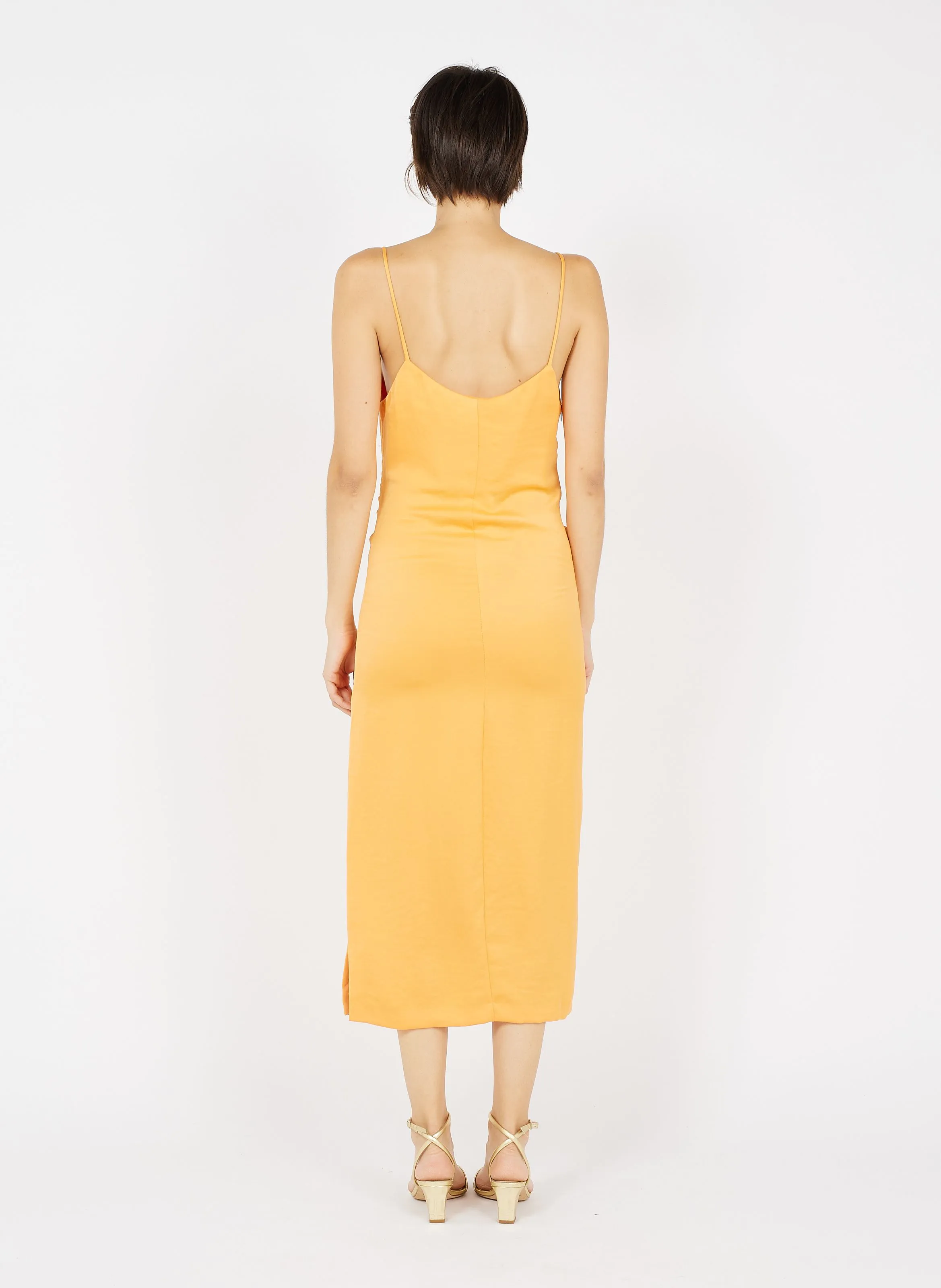 MAG - Vestido midi con tirantes en naranja